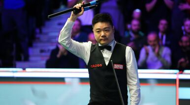 Ding Junhui w finale UK Championship 2022. Spóźniona pogoń Anglika