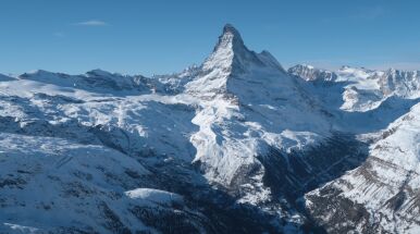 Legenda narciarstwa o zawodach u podnóża Matterhornu. 