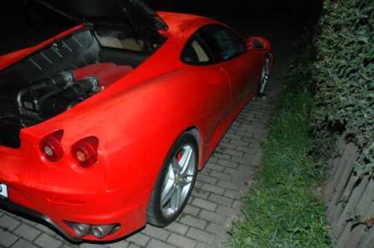 Ferrari skradzione w Grecji, odnalezione w Bogatyni