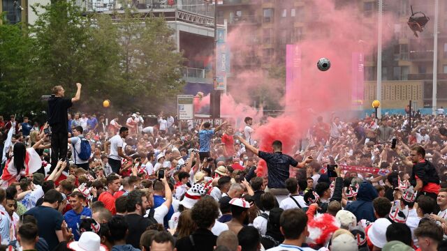 Szokujące sceny na Wembley. 45 kibiców aresztowanych po finale Euro