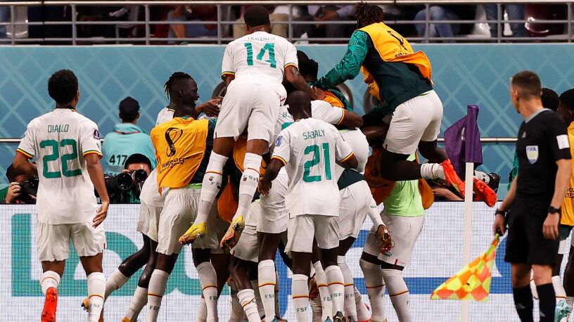 Holandia zrobiła swoje, Senegal
wybrnął z kłopotów. Rozpacz Ekwadoru
