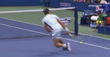Fantastyczne zagranie Ruuda w 6. gemie 2. seta finału US Open