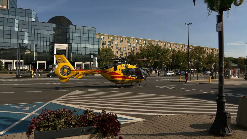 Śmigłowiec LPR lądował na Placu Bankowym w Warszawie