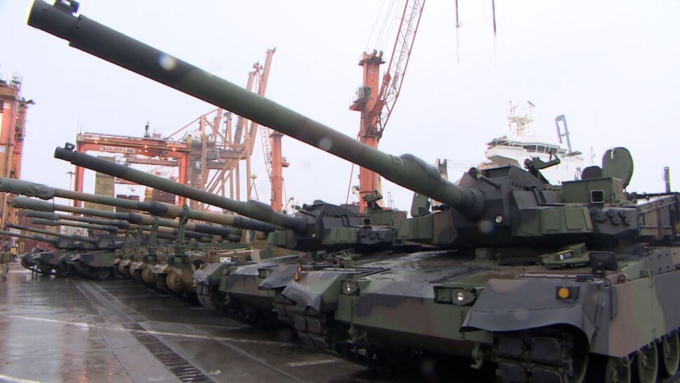 Pierwsze południowokoreańskie czołgi K2 i armatohaubice K9 dotarły do Polski