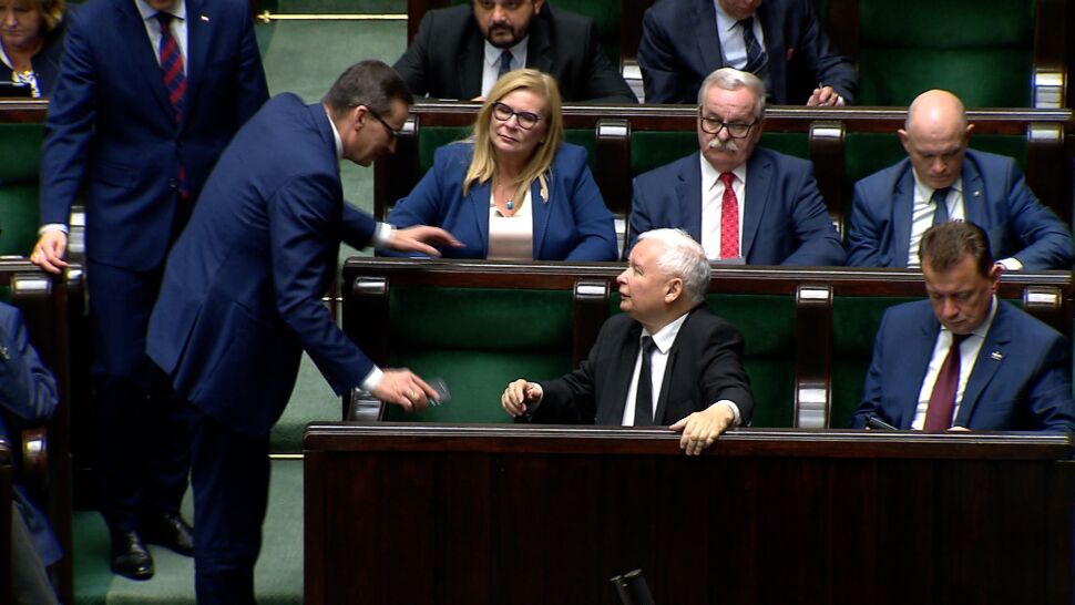 Jacek Sasin chce wykorzystać kryzys do osłabienia pozycji premiera? Tak twierdzą ludzie Morawieckiego